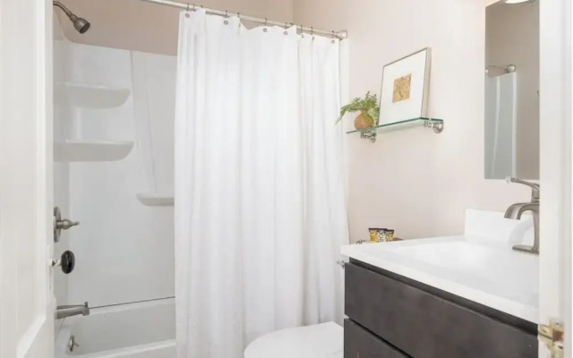 TuckAway Suites at East Branch
