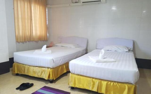 Shwe Pachi Motel