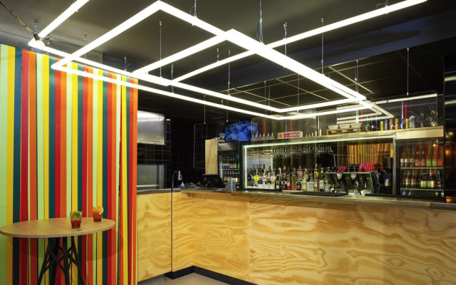 Jo&Joe Paris Nation — Hostel