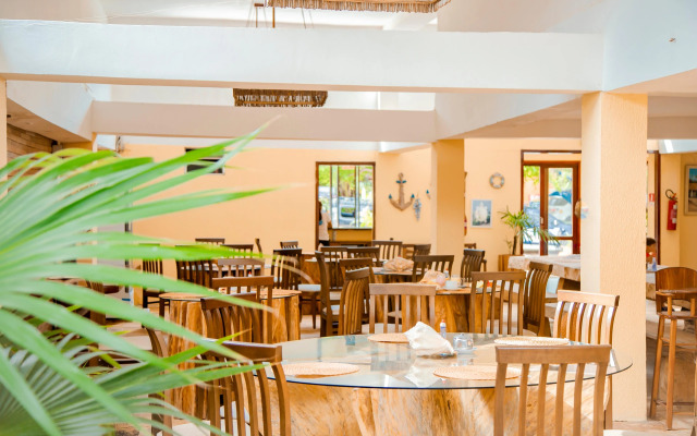 Jeri Village Hotel