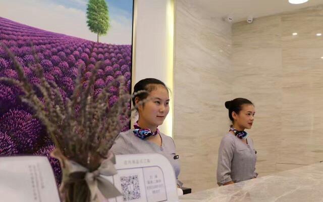 Lavande Hotels Yiyang Railway Station