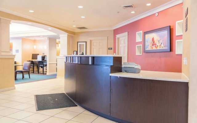 Residence Inn Holland