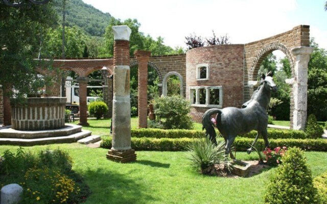 Hotel Arco di Magliano