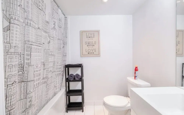 Toronto Escape - The Jasper Suite
