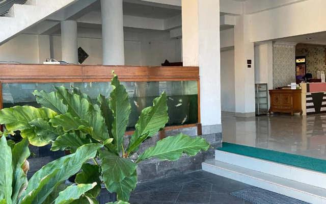 OYO 586 Hotel Wijaya