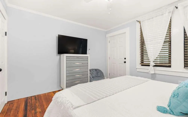 Ebb and Flow Apartment House