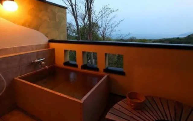 Tsukiyado Luck Hotel