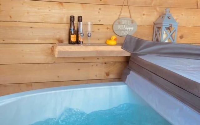 A Beautiful, Unique Lodge, Made for two