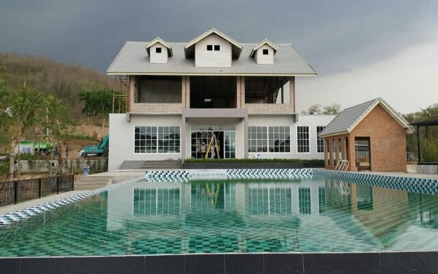 Sangchan Garden at Kaeng Krachan