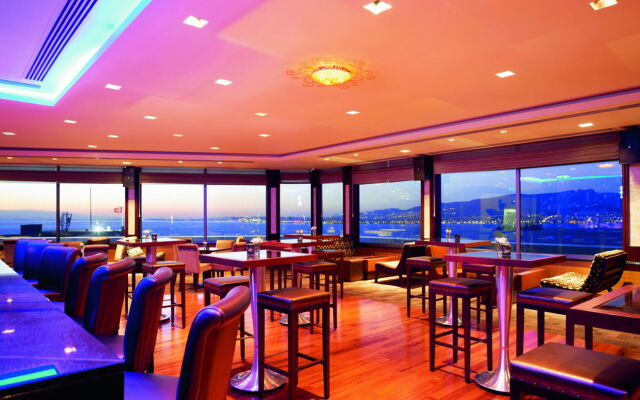 Mövenpick Hotel Izmir
