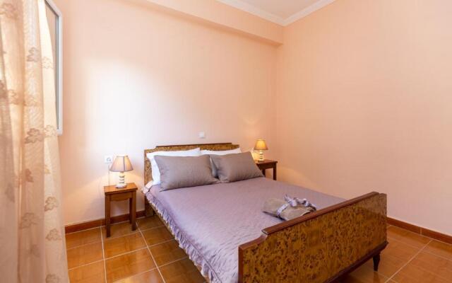 Dimitra House - Corfiot country side getaway