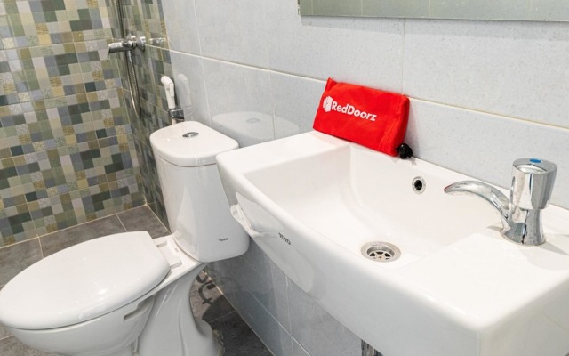 RedDoorz Plus @ Centrium Katamso Medan