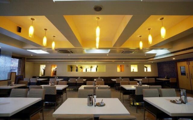 Hotel Geetha Regency