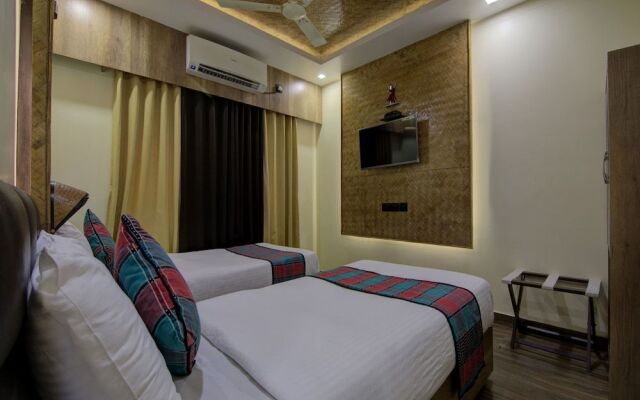 OYO 13599 Hotel Venkatesh Regency