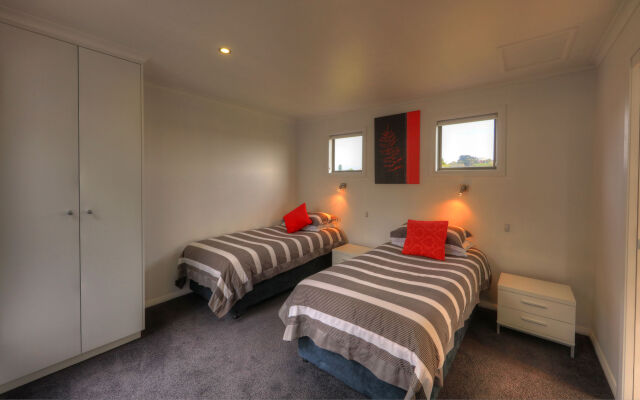 Rosebank Cottage Collection