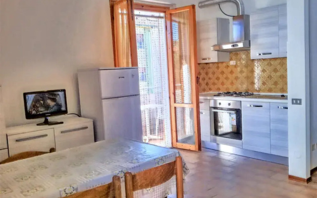 Cosy Apartment 200m From the sea