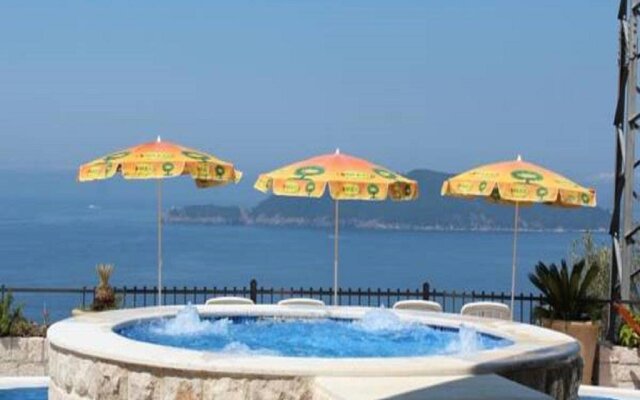 Villa Royal Dreams