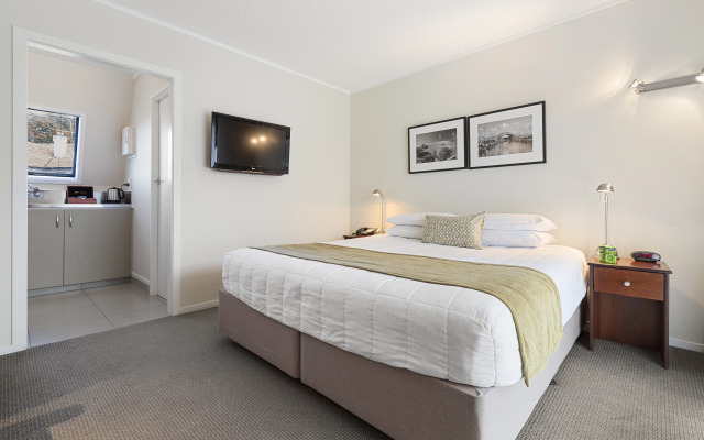 The Parnell Hotel & Conference Centre