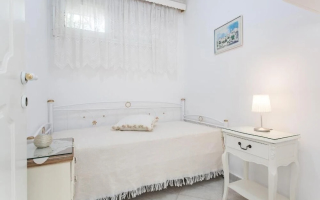 Charming 3-bed Villa in Sounio