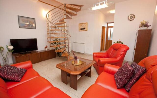 Apartments Guc