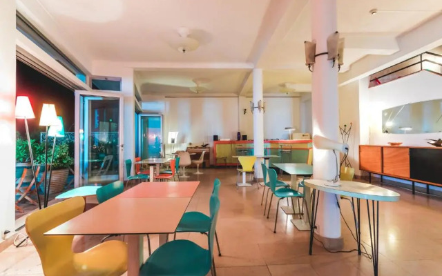 Hotel Le Trident Thyrsé