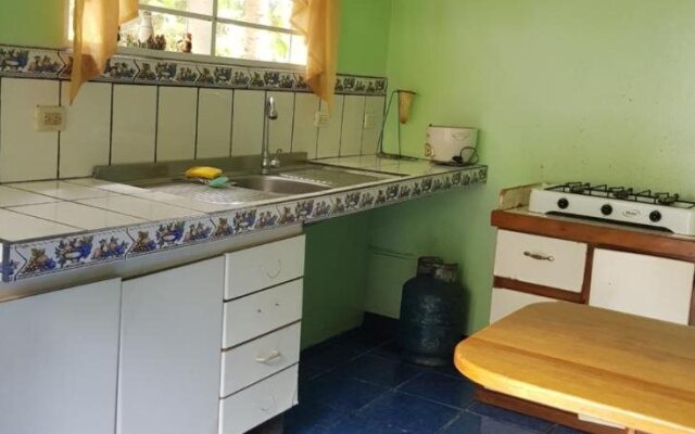 Cabinas & Restaurante Cristina