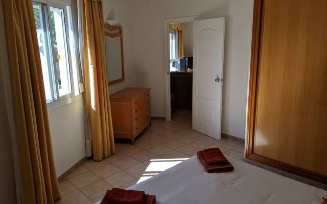 Benal Beach 1 Bedroom Apt