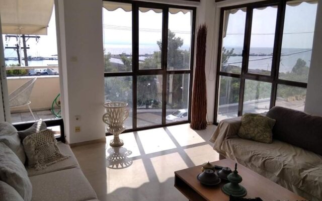 Super View Seafront Apartment