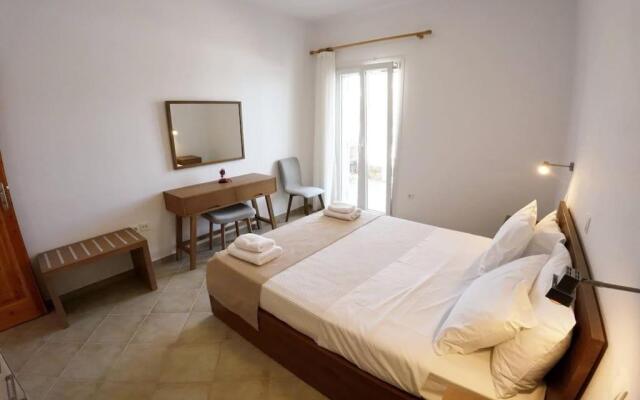 1Path Beach House Super Paradise Mykonos