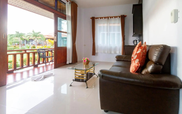 Lanta Lapaya Resort
