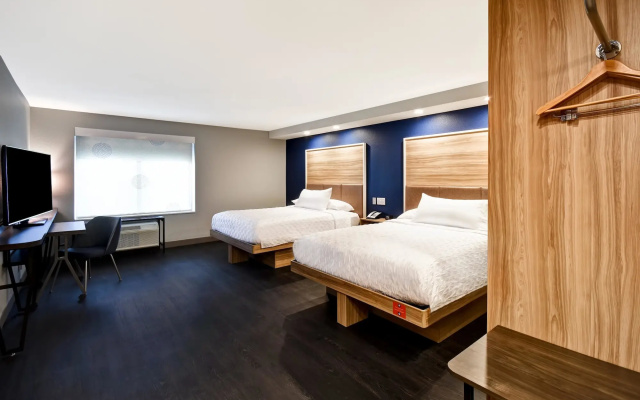 Tru by Hilton Sterling Heights Detroit