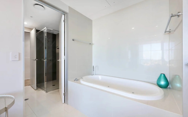 Avalon Apartments - Q Stay