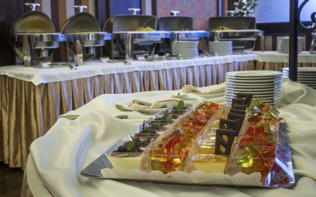 Hotel Krysztal Conference & Spa