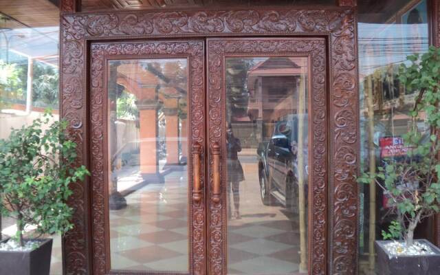 Moha Mean Hotel