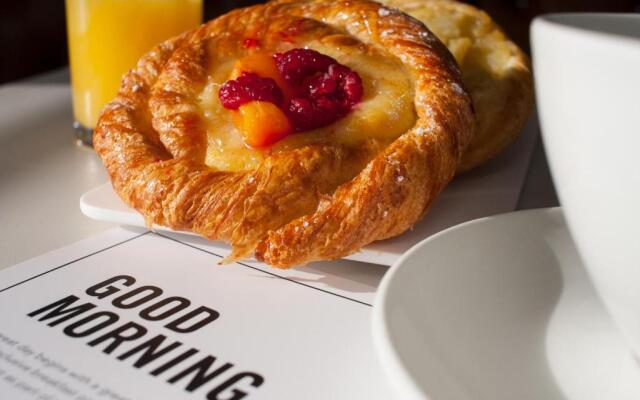 The Comet London Hatfield