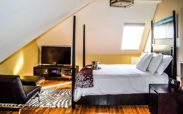 Rio Vista Suites