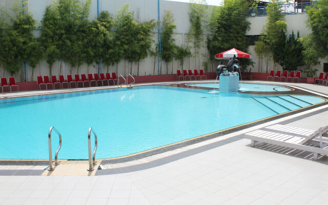 Benakutai Hotel and Apartemen