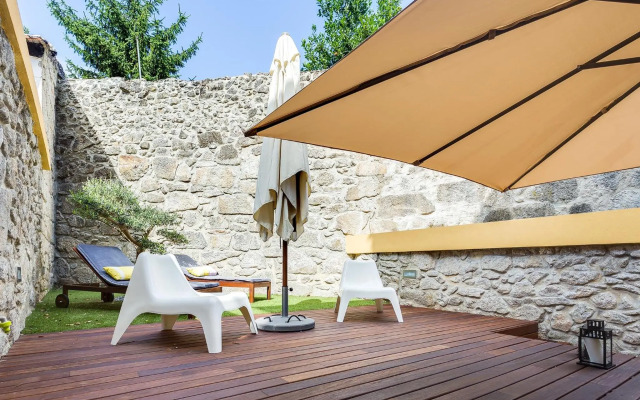 Pinheiro Terrace Downtown Apartment by DA'HOME