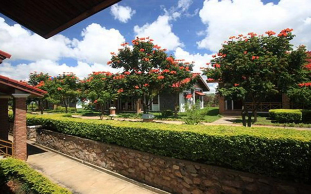 Vansana Plain of Jars Hotel
