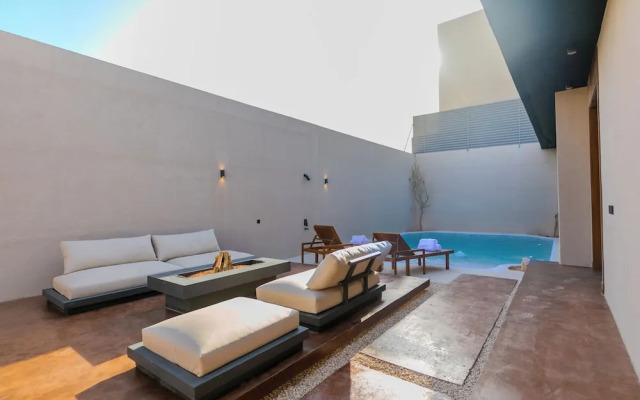 Portal Chalets With Private Pool-Al Arid