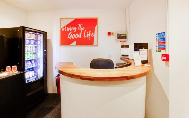 Snooze Hotel