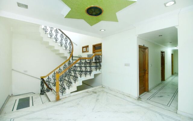 Oyo 41618 Hotel Regency