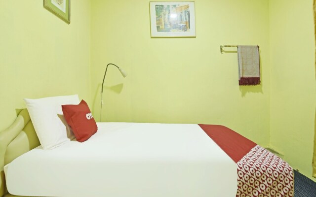 OYO 90535 Wakaf Bharu Inn