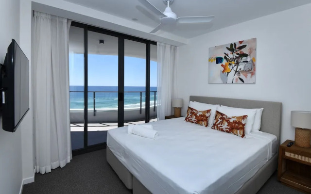 X Kirra Apartments