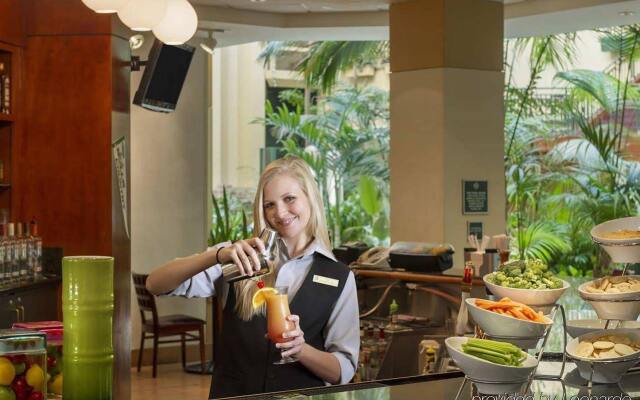 Embassy Suites by Hilton Tampa USF Near Busch Gardens