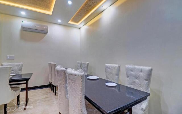 Hotel Sahibs RS Palace