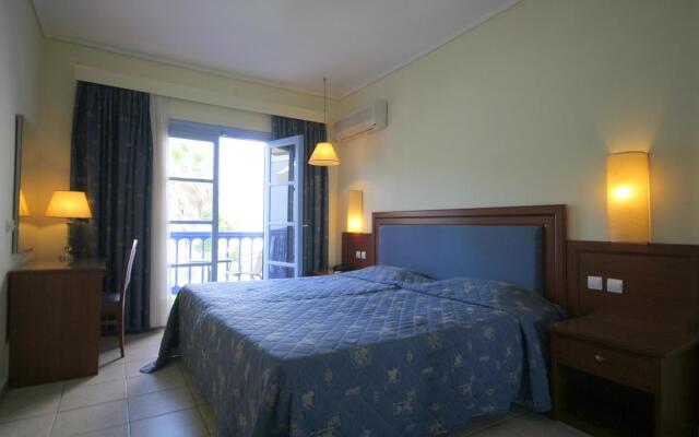 Theodorou Beach Hotel Apartments