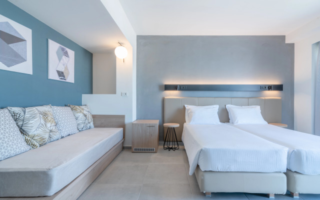 Hotel Avra by Smile hotels