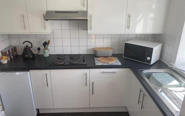 Number 3, Lytton Tree Lodge, Reydon, Southwold