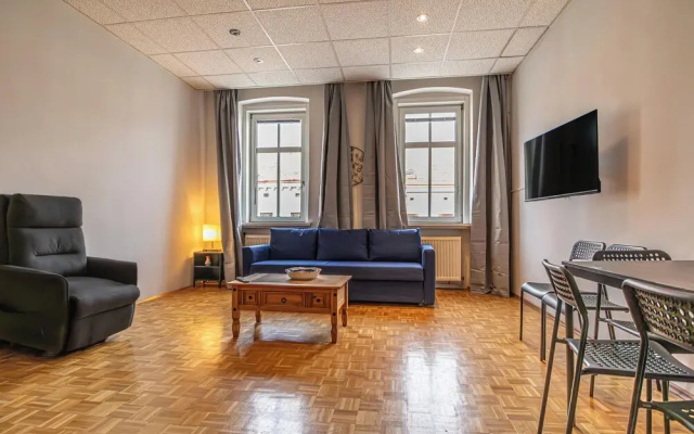 Vienna Spacious 2BR Apt Long Stay